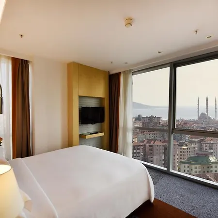Tango Arjaan By Rotana Szálloda 5*