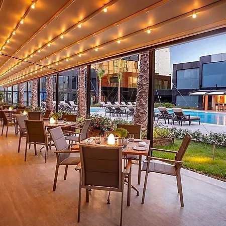 Tango Arjaan By Rotana 5* Istanbulská provincie
