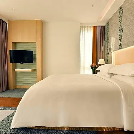 Tango Arjaan By Rotana Hotel