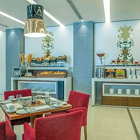 Tango Arjaan By Rotana Hotel 5*