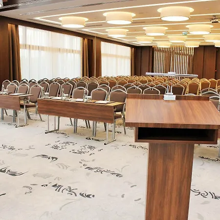Hotell Tango Arjaan By Rotana 5*