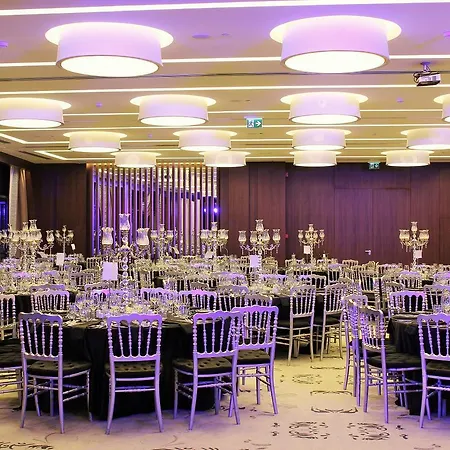 Tango Arjaan By Rotana Hotell Istanbul